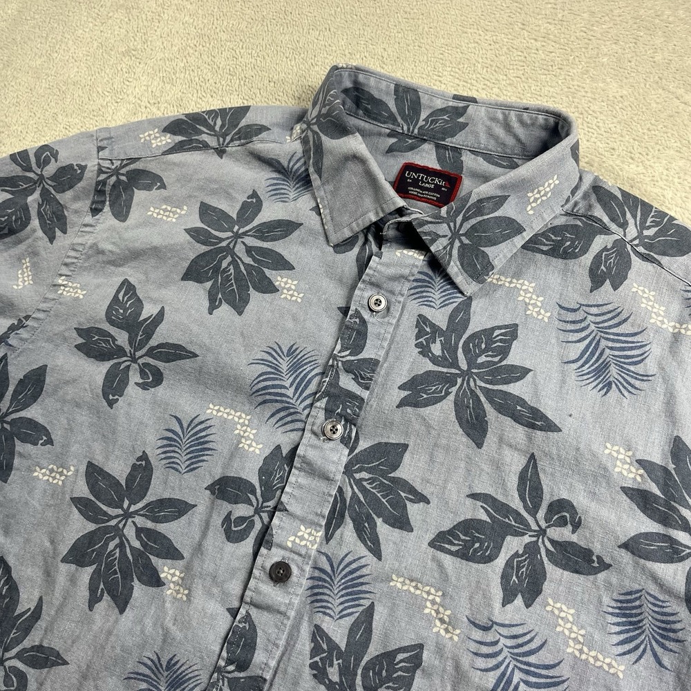UNTUCKit Mens Casual Button-Down Shirt in Light Blue with Navy Floral Print